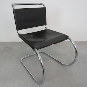 MR10 chairs by Ludwig Mies van der Rohe for Knoll International, Years ' 80, set of 8 MR10 chairs by Ludwig Mies van der Rohe for Knoll International, Years ' 80, set of 8