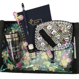 Self Care Self Help Self Love Body love Body Postive Desired Beautee Bling & Glam Salon Parrucchieri Vanity Makeup Brides Gift basket