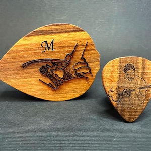 Gift for Bouzouki Player, Pick for Bouzouki, Greek bouzouki, Wooden Bouzouki Pick with Wooden box, Photo Engrave, Pick Holder, Ship Via DHL