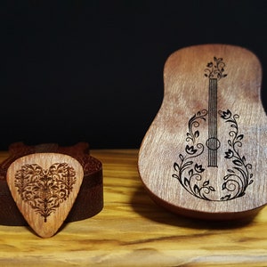 Pick holder, Personalized Guitar Pick Box, Personalised Guitar Pick Case, Musicians Gift, Guitar Player gift, plectrum box, Ship via DHL