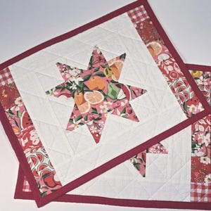Sets of 2 Quilted STAR Patchwork Placemats-red,black,blue