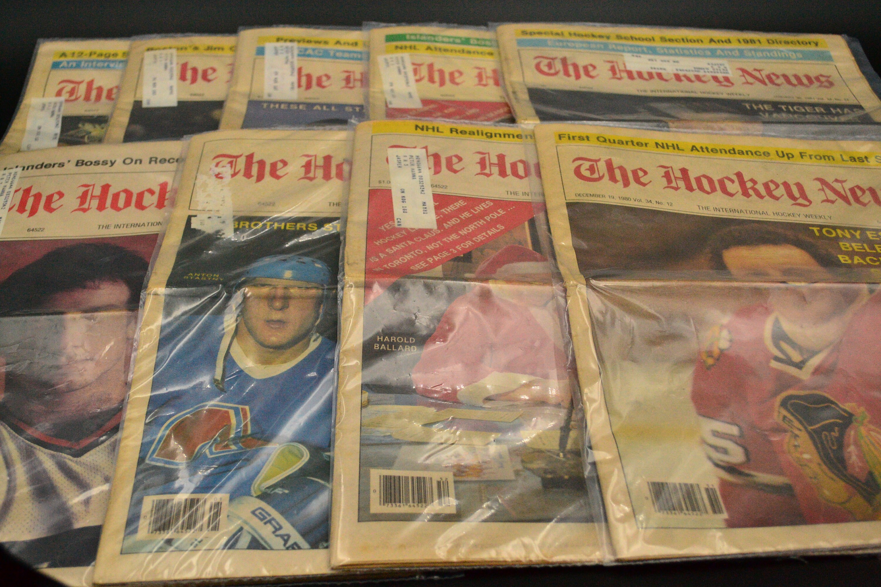 Vancouver Canucks Hockey Magazine 1980s Lot of 10 NHL Programs