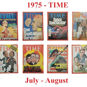 Puede incluir: Una colección de ocho portadas de la revista TIME de julio y agosto de 1975. Las portadas presentan diversos temas, entre ellos Elton John, la exploración espacial y la amenaza roja en Portugal.