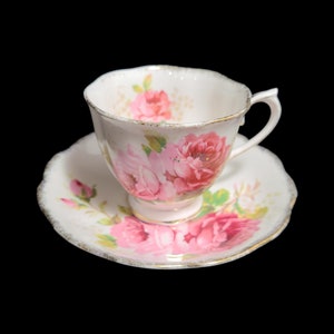 Royal Albert American Beauty Bone China Pink Rose Teacup Vintage Teacups Tea Time Afternoon Tea English Rose Collectible Teacups Drinkware