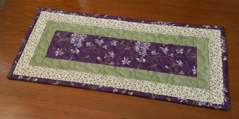 Quilted Mini RunnerTank Topper 17 x 8