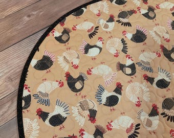 Quilted Reversible Circular Chicken Henhouse Table Center, 19.5"