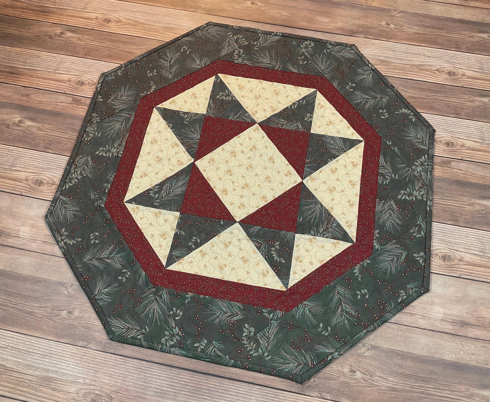Ohio Star Quilted Octagonal Table Topper, 25-26
