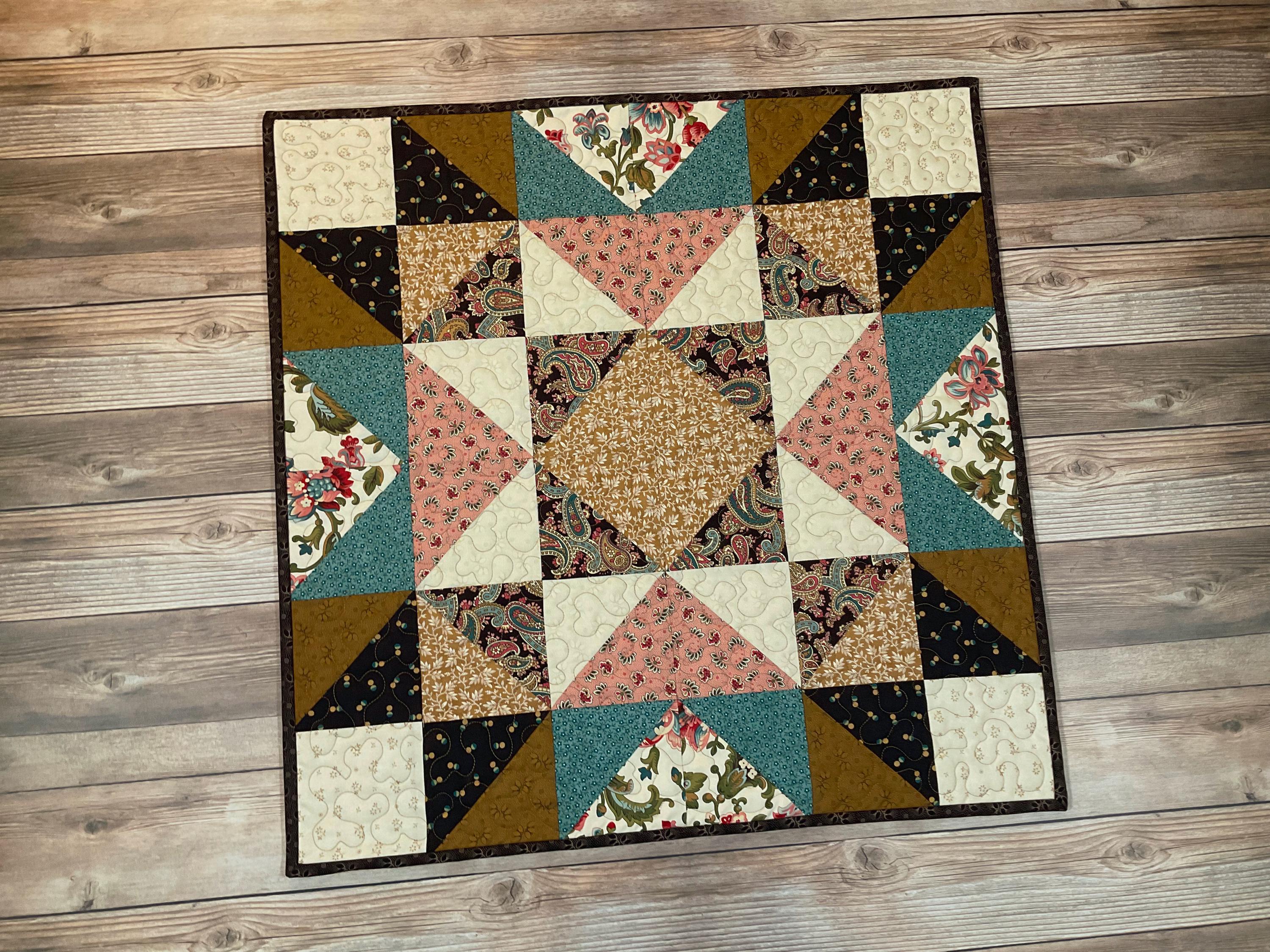 Star Table Topper Quilted Expanding Star Table Topper / Wallhanging, 24