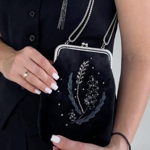 2024 New Clutch Ukrainian Embroidered Ear Bag Small Purse Ethnic Fashion Accessory Crossbody Authentic Ukrainian Design Unique Folk Art