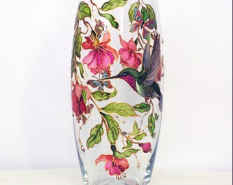 Jarrón con colibrí y flor de hibisco Jarrón de vidrio pintado a mano Jarrón de vidrio personalizado pintado a mano Regalo para mamá Jarrón rosa verde