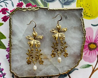 Golden Blooming Vine Earrings