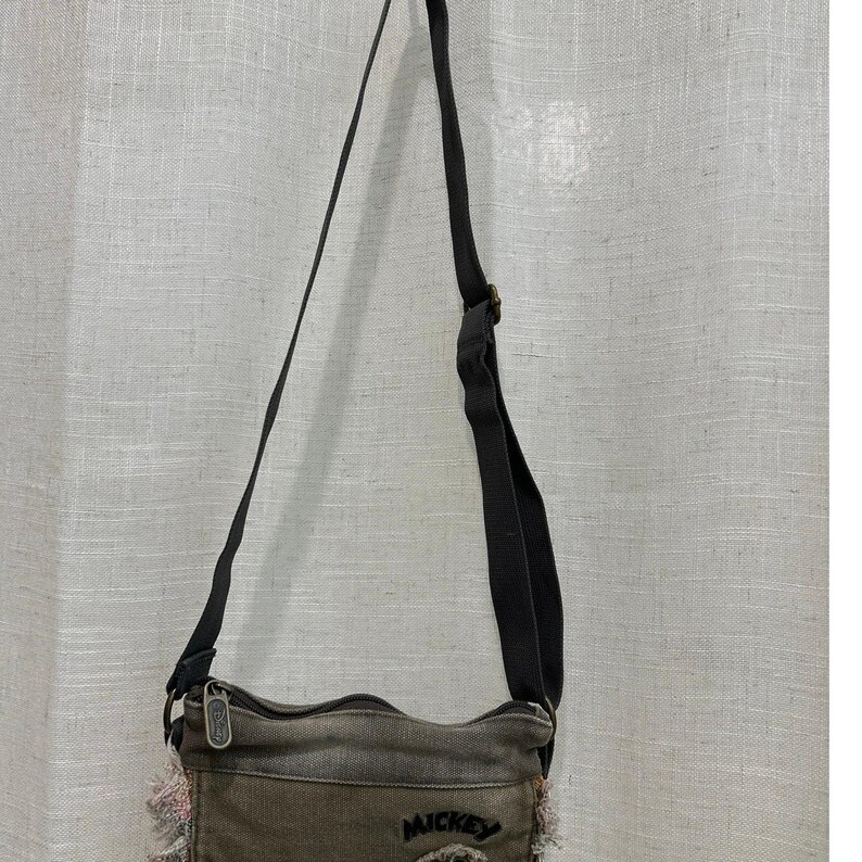 Vtg retro Disney Mickey Mouse rugged canvas crossbody bag green/khaki 7’x 9’ in image 4