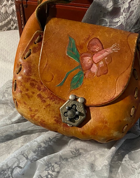 70's Boho/Hippie Tooled Leather Purse - image 2