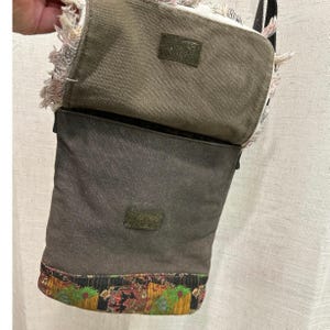 Vtg retro Disney Mickey Mouse rugged canvas crossbody bag green/khaki 7’x 9’ in image 6