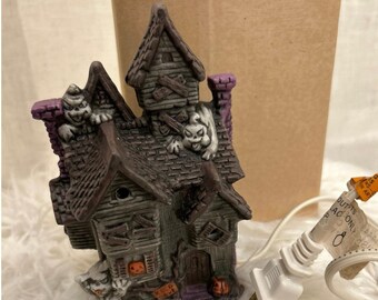 Vtg Lighted Porcelain Haunted House Ghouls, 5.5’ x 3’ inch, w/35’ Cord