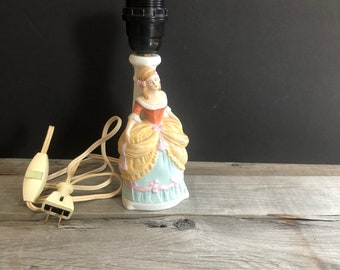 Vintage Ceramic Lady Figural Electric Table / Bed Side Lamp