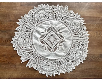 Antique Battenburg Lace Oversized Doily Or Tablecloth / Antique Table Linens / Retro Table Linens / Battenburg Laces Table Covering