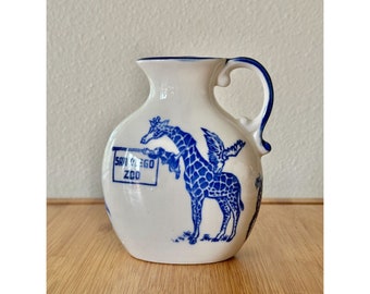 Vintage 1950s Left Handed Pitcher From The San Diego Zoo In Blue And White / Mid Century Souvenirs / Vintage San Diego Zoo Souvenirs / Retro