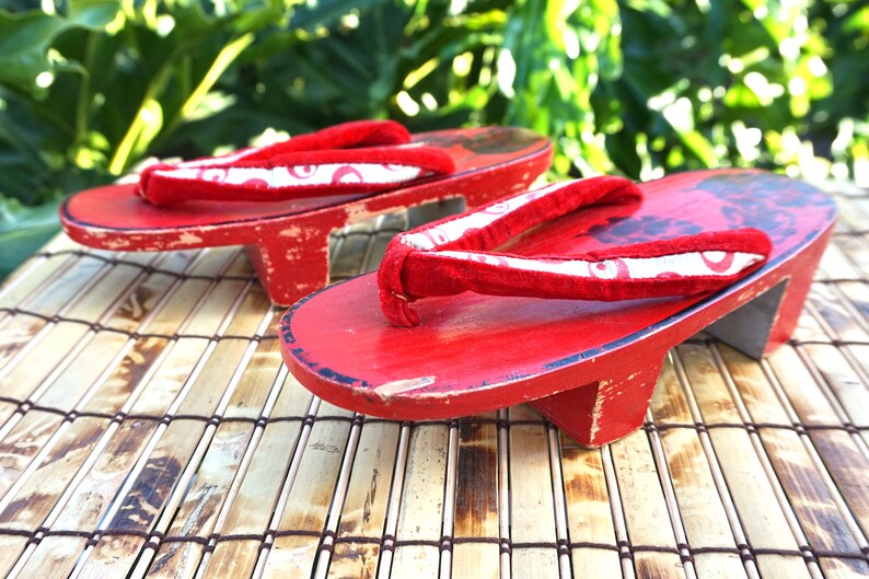 traditional geta sandals