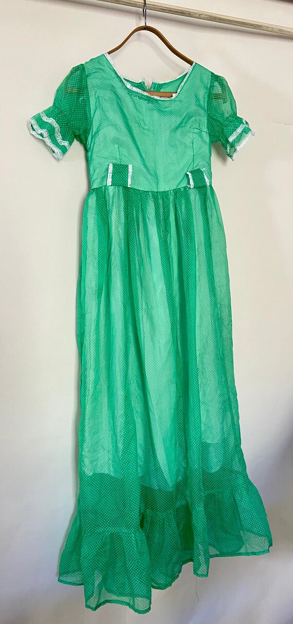 Vintage 1960s Prairie Short Sleeve Dress In Green