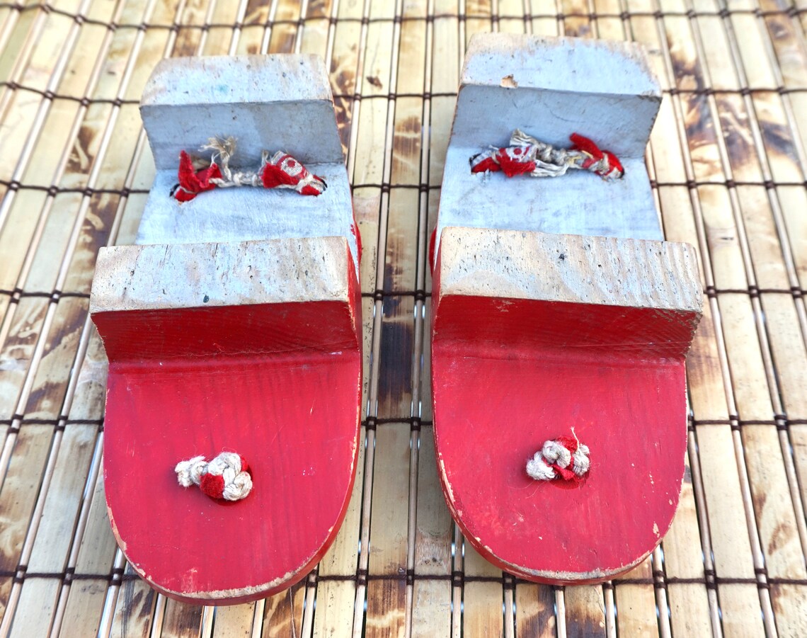 red geta