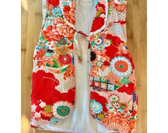 Vintage 1950s Handmade Japanese Children's Vest In Silk In Floral Print