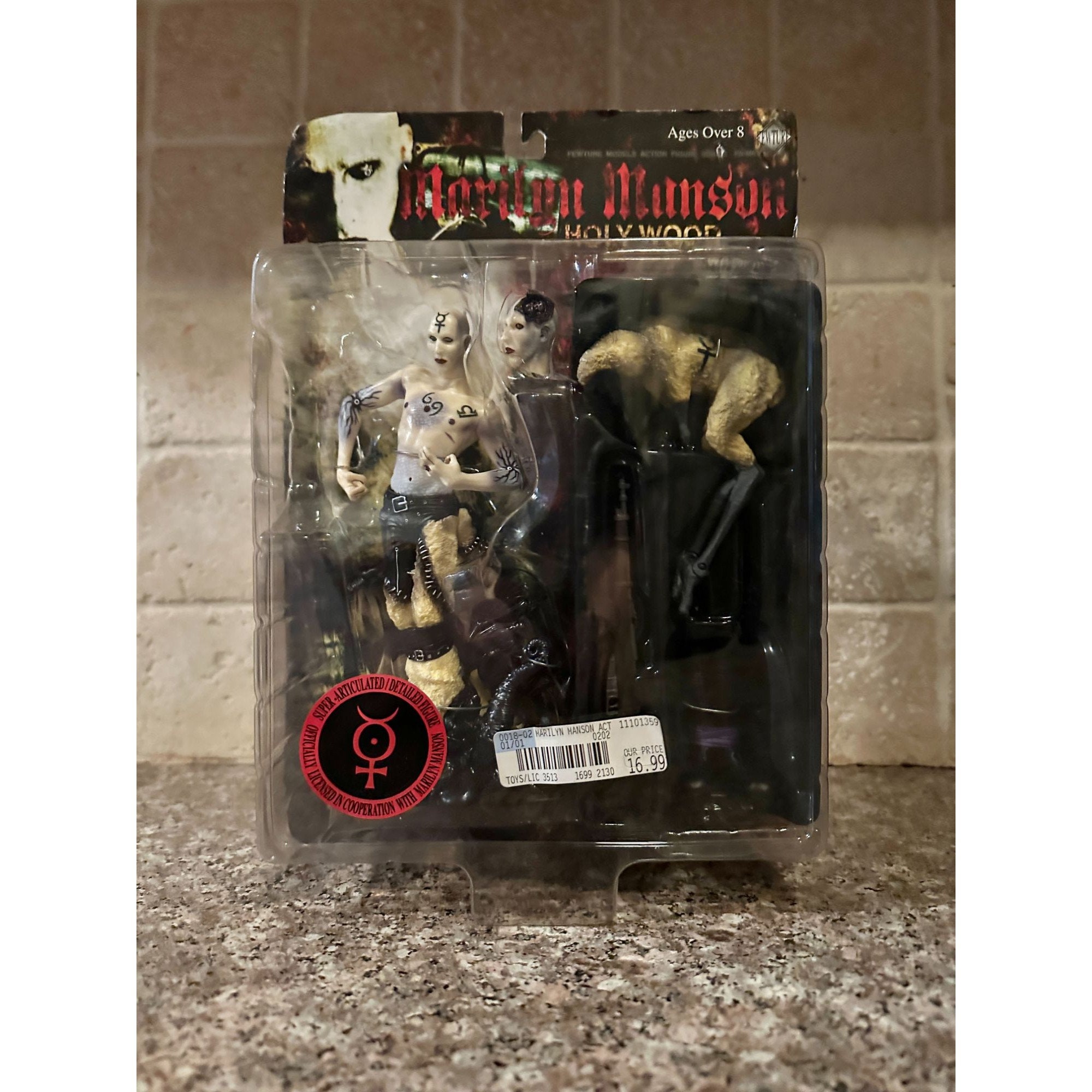 FEWTURE ACTION FIGURE HOLY WOOD (通常版) Marilyn Manson