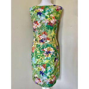 Vintage 1960s Sleeveless Acetate Shift Dress In Hawaiian Real Floral Print / Hawaiian Dress / Vintage 60s Dress / Novelty Print Dress