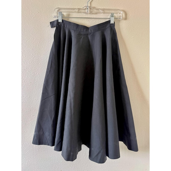 Vintage 1950s Black Full Circle Skirt in XS With Metal Zipper/ 1950s Circle Skirts