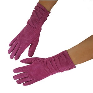 Hot Pink Real Short Suede Gloves Small/Medium 7 - 7.5 Vintage Retro Driving Gloves Wedding