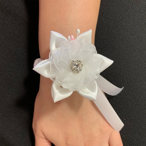 1st communion girls corsage, flower bracelet corsage, kanzashi flowers