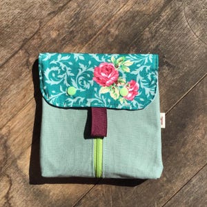 Kleines Täschchen für Mädchenkram, Periodentasche, Medikamententasche, Rosen