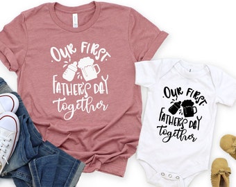 Notre première fête des pères Chemise ensemble, Papa et moi Chemises, Papa et Fils Chemises, Chemise nouveau papa, Chemise papa, Chemise de papa, Chemise de fête des Pères