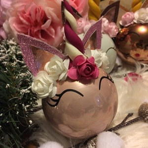 Personalized glass Christmas ball, Unicorn model - Girly decoration, gift idea. Inscription Name, first name, first Christmas. Christmas Decor