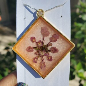 Pressed flower Resin pendant, Pressed Flower Necklace, Dried Flower Jewelry, Real Flower Necklace, Valentines Day Gift