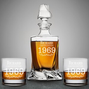 Limited Edition Personalized Classy Twisted Whiskey Decanter or Whiskey Rock Glass, Engraved Whiskey Decanter Set, Dad&#39;s Gift DM64