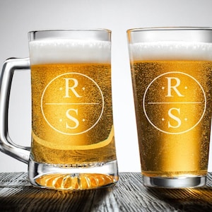Circle Initial Personalized Engraved Gifts, Circle Initial Pint Glass Beer Mug Pilsner Large Beer Mug Gifts, Engraved Beer Gifts ED51