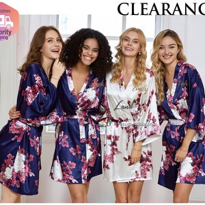 Bridesmaid Robes- Robes-Bridesmaid Gift- Bridesmaid Satin Robes - Bridal Robes - Wedding Party- Kimono Robes