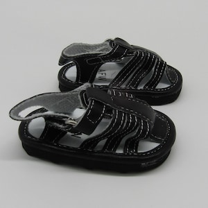 18 inch Doll Closed Toe Sandals: Black