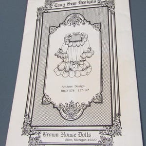 Uncut Vintage Brown House Dolls Pattern Dress 13-14 inch