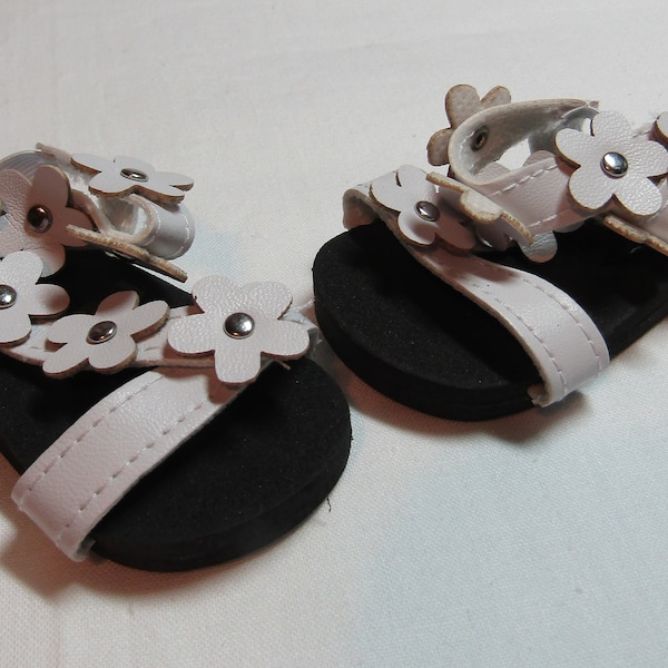 18" Doll Flower Strap Sandals: White