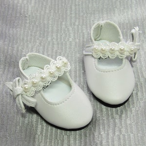 Small 14 inch Doll Lace & Pearl Dress Shoes: White