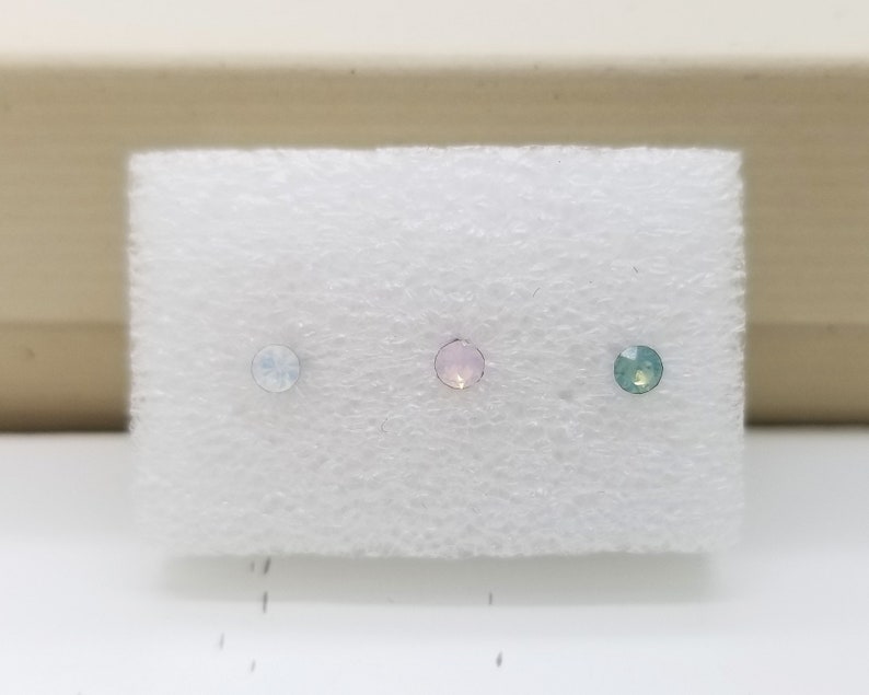 16G Tiny 2.5mm Moonstone Surgical Steel Stud Tragus Piercing Cartilage Earring Helix Piercing
