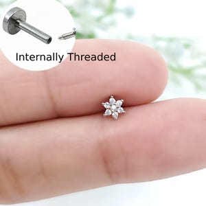 16G Sunflower Surgical Steel Labret Internally Threaded Piercing/ Tragus/ Conch /Helix/ Cartilage Piercing