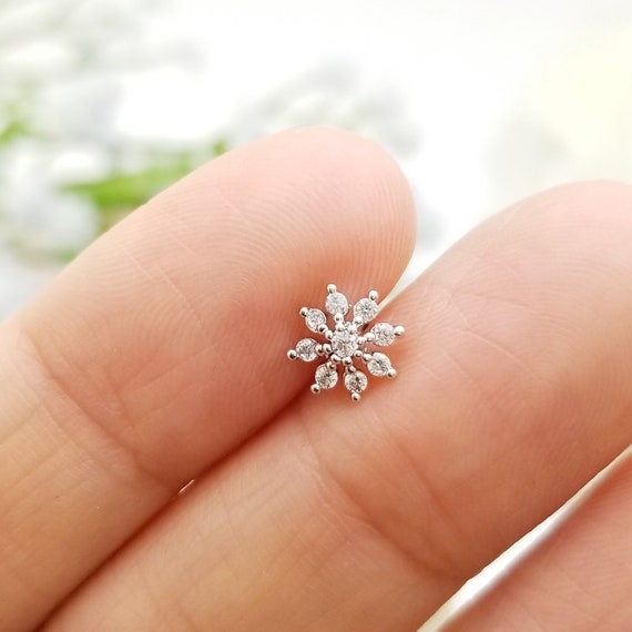16G Snowflake Flower Crystal Stud Earring/ Cartilage Earring/conch 