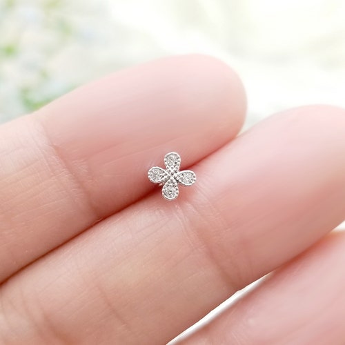 16G Three Leaves Flower Stud Earring/ Cartilage Earring/conch/ Etsy