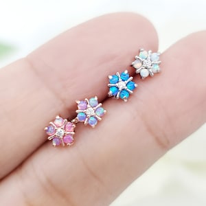 16G,20G,21G Opal Star Flower Stud Earring, Cartilage Earring, Conch, Helix piercing, minimalist earring, dainty Flower, ear lobe piercing