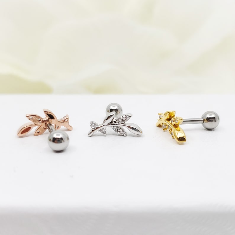 Lövgren CZ Titan Broskörtäng Naturinspirerad Helix 16G, 20G, 21G Piercing bild 7
