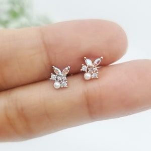 16G AB Butterfly with Pearl Surgical Steel Stud Earring/Cartilage/Conch/ Helix Piercing