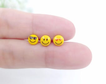 16Gサージカルスチール絵文字スタッドピアス、軟骨ピアス